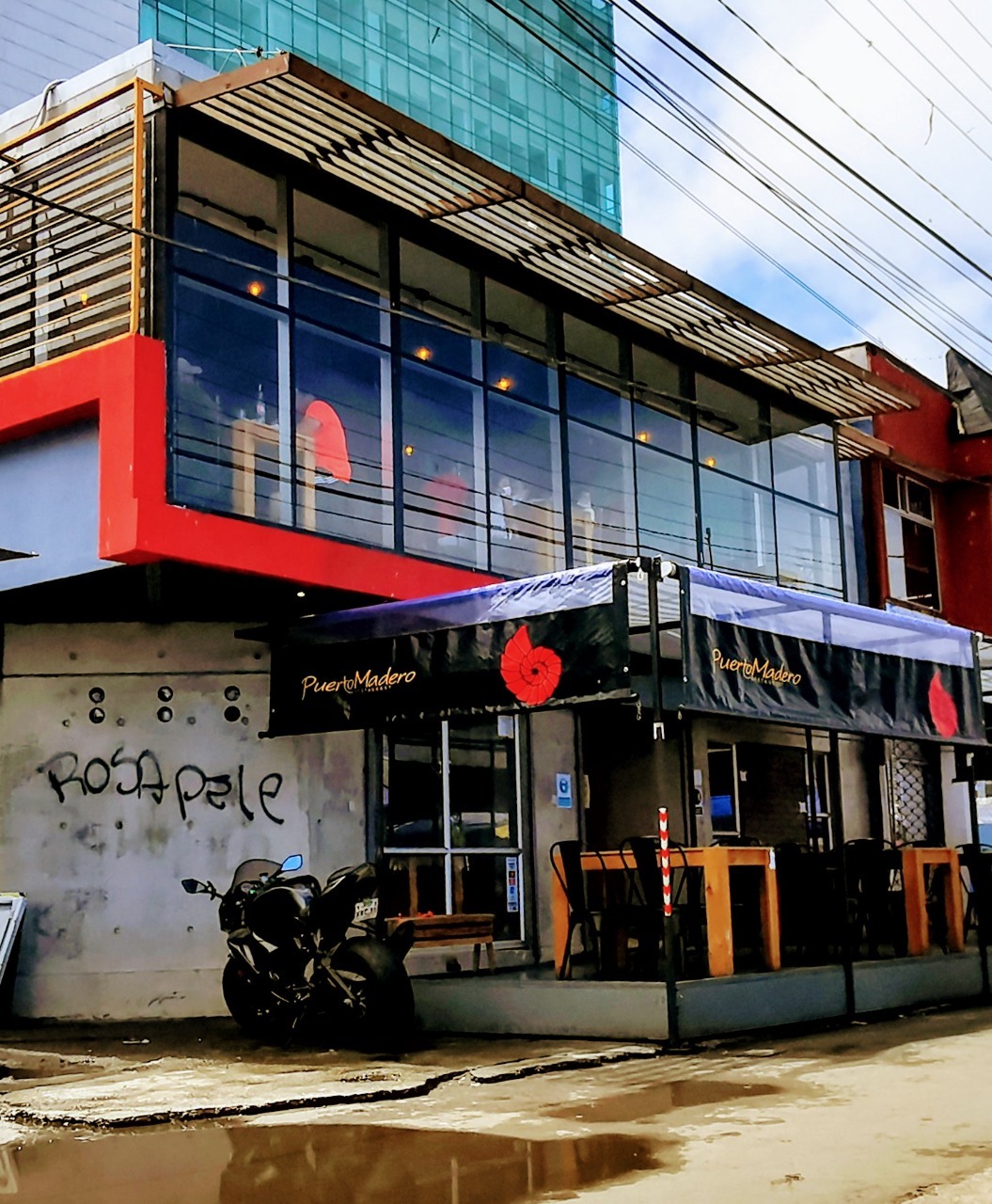 La maravillosa vista que se aprecia de nuestros únicos ventanales te dejará perplejo.