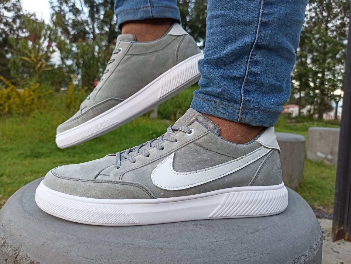 Productos Close slideout menu. Calzado Dama Zapatillas Adidas - New Balance  Botines Zapatillas Chanel - Gucci - Tommy Zapatillas Tipo Jordan Dama  Zapatillas Deportivas Zapatillas Tipo Skate Zapatillas Tipo Media Dama  Timberland Zapatillas 